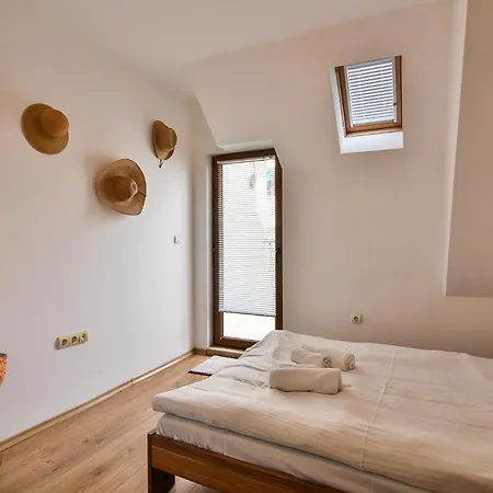 Area Retreat Ac & Wifi Apartment Varna